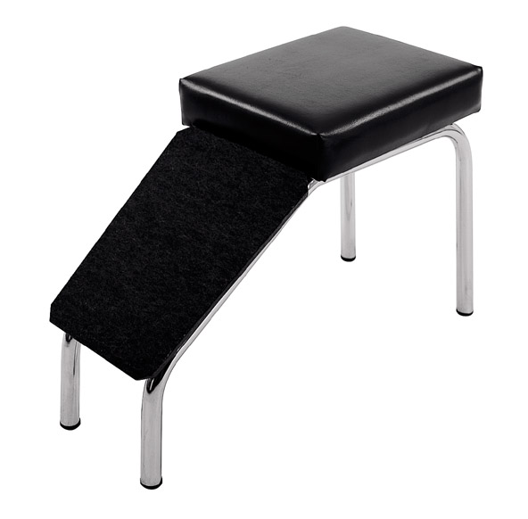 Schuhhocker mit Tritt, Sitzfläche Kunstleder schwarz, Höhe 41cm, Länge 70cm, Breite 28cm